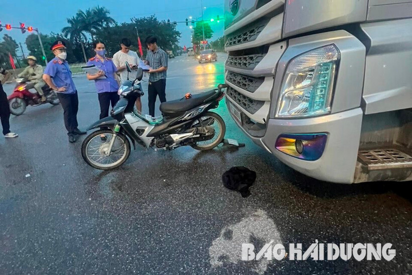 Hiện trường xảy ra vụ tai nạn. Ảnh: Báo Hải Dương.