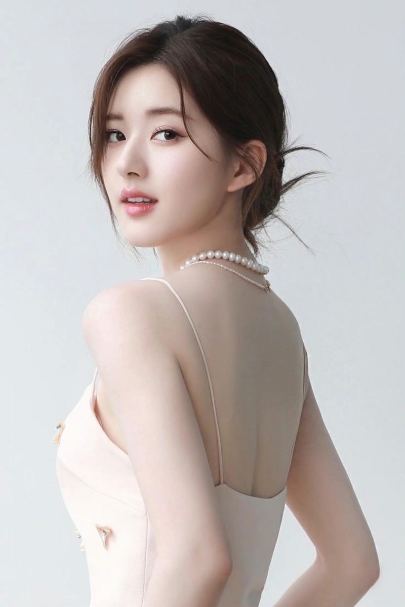 Triệu Lộ Tư.