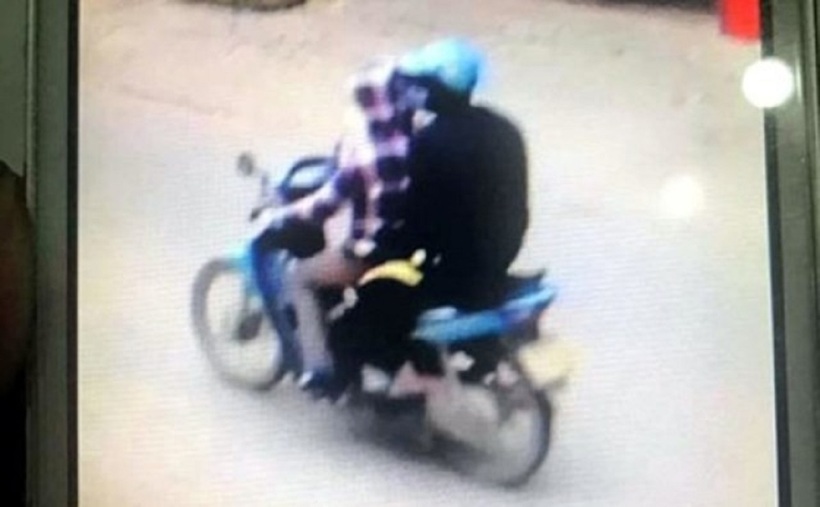 Hình ảnh nạn nhân chở nghi phạm. Ảnh: Gia đình & Xã hội