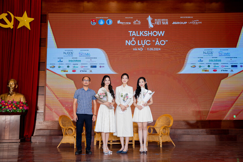 Hoa hậu Lê Nguyễn Bảo Ngọc, Á hậu Trịnh Thùy Linh và Á hậu Đào Hiền tại talkshow