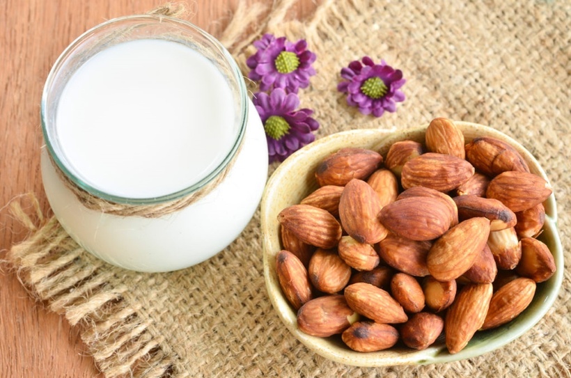 Top những loại đồ uống giúp điều hòa nội tiết tố nữ.