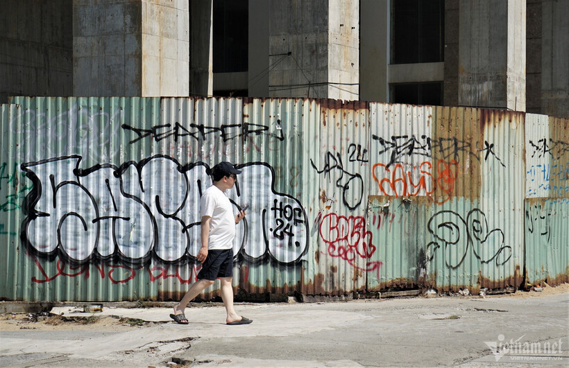 Hình vẽ graffiti đang gây mất mỹ quan độ thị tại Đà Nẵng - 8
