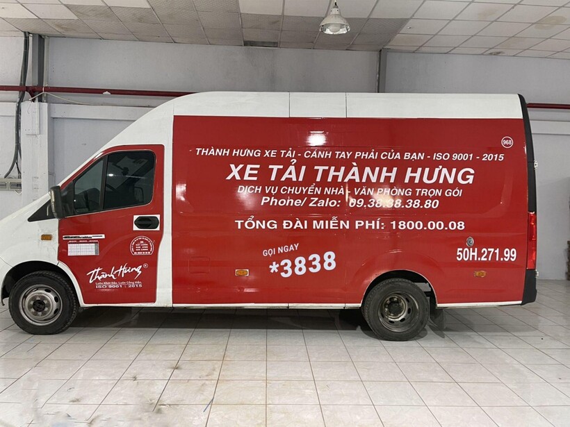 Taxi Tải Thành Hưng là đơn vị chuyên cung cấp dịch vụ vận tải chuyển nhà, chở hàng uy tín, giá rẻ tại TPHCM
