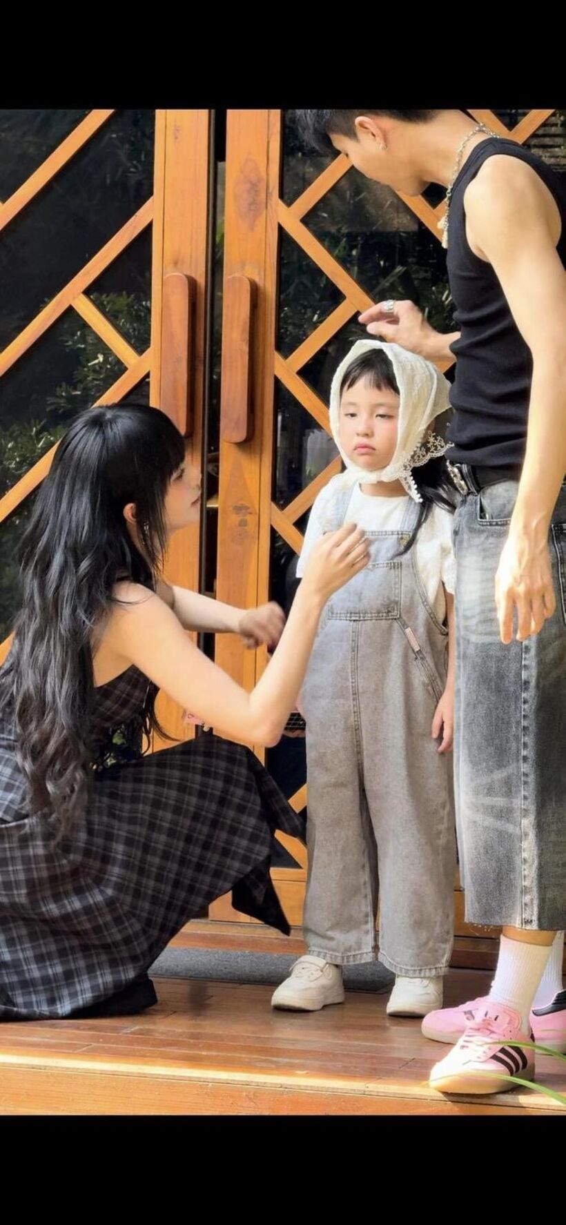 Ngọc Trinh hết mực yêu thương, quan tâm đến con gái nuôi.