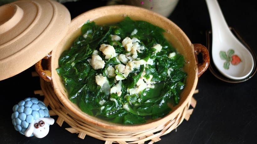 Rau ngót có tính hàn, có thể làm tăng tình trạng lạnh bụng, gây đau bụng, tiêu chảy.