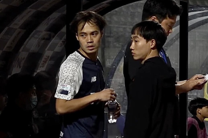 Đỗ Anh Văn (phải). Ảnh: Seoul E-Land