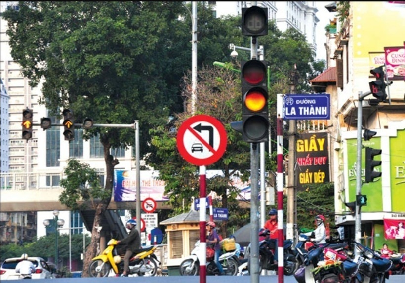 Lỗi vượt đèn vàng được quy định như thế nào?