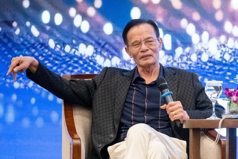 TS Lê Xuân Nghĩa chia sẻ thông tin về thị trường vàng. Ảnh: Người lao động