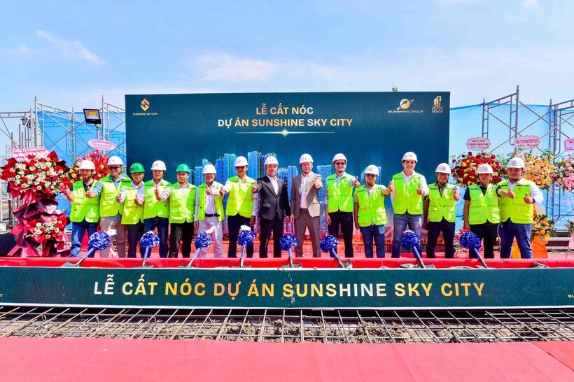 Tổ hợp căn hộ Sunshine Sky City cất nóc toà S4 - 4