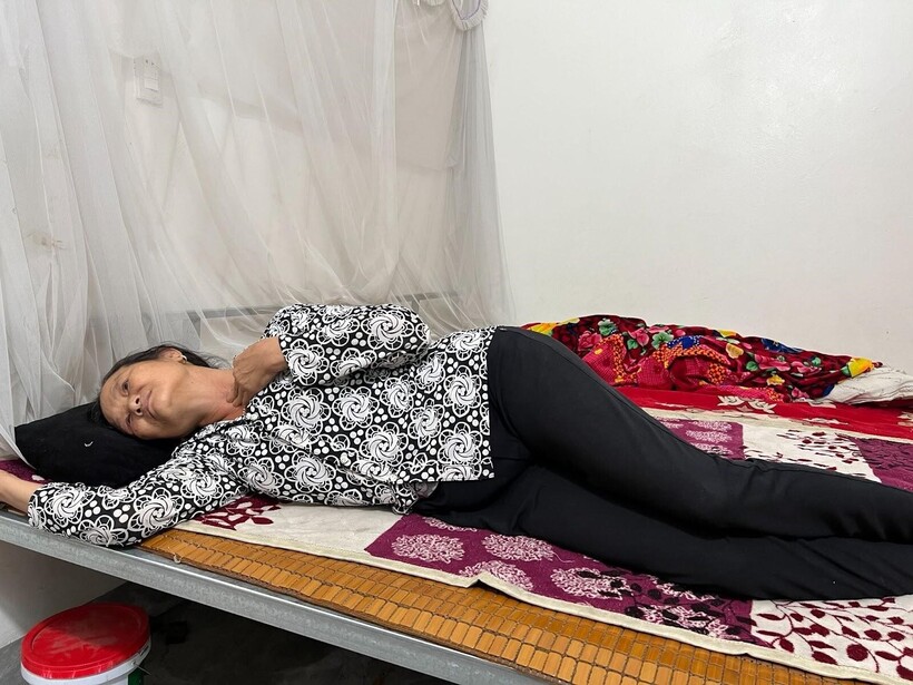 Bệnh u tuyến giáp khiến bà Xa mệt mỏi, không muốn làm bất cứ việc gì