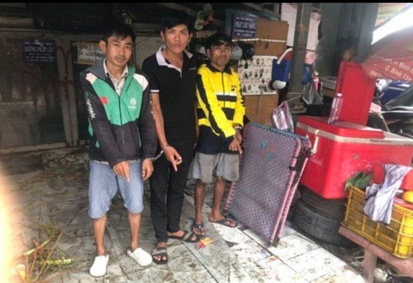 3 đối tượng tại hiện trường gây án. Ảnh: Dân trí.