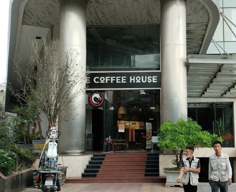 The Coffee House chi nhánh Thái Hà nơi xảy ra sự cố. Ảnh: Thanh Niên
