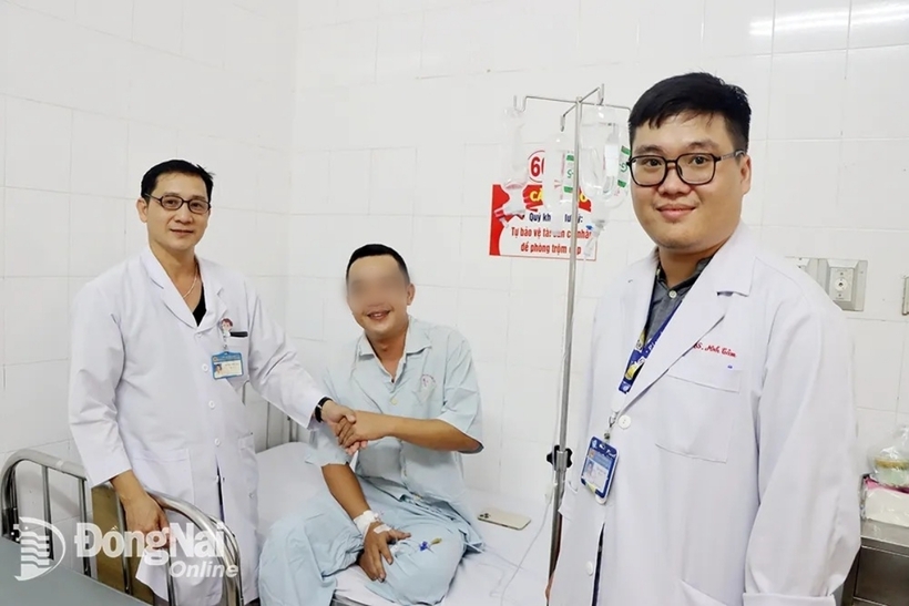 Bệnh nhân hiện đã phục hồi sức khỏe tốt và đang được tiếp tục chăm sóc, điều trị. Ảnh: Báo Đồng Nai
