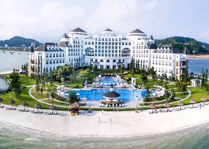 Khách sạn 5 sao trên Đảo Rều Hạ Long.