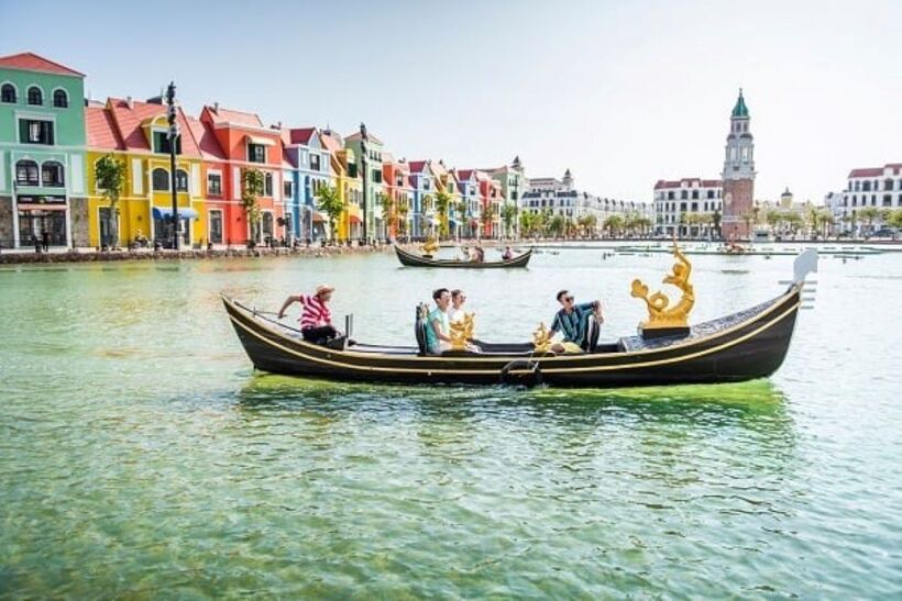 Con thuyền Gondola xuất hiện tại đảo ngọc.