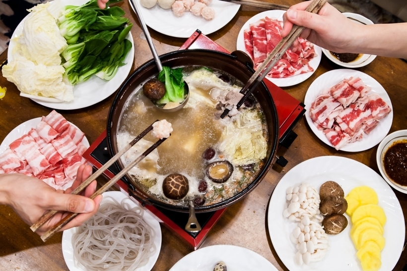 Những người không nên ăn lẩu.