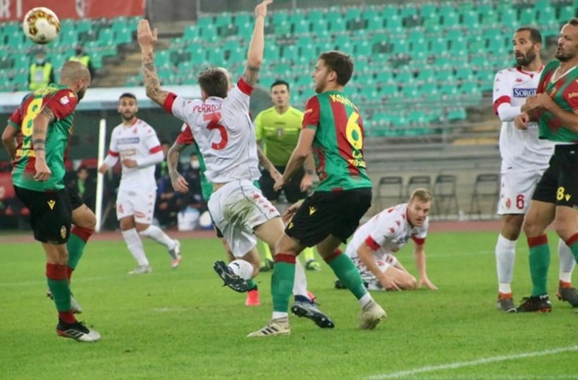 Nhận định bóng đá trận Ternana với Bari.