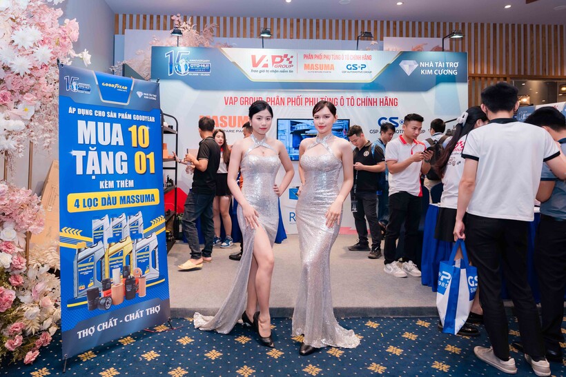 Ngày hội Kỹ thuật Ô tô Việt Nam 2024 nhân dịp kỷ niệm 15 năm thành lập diễn đàn OTO-HUI tại Hà Nội đã diễn ra vào ngày 18/5 vừa qua.