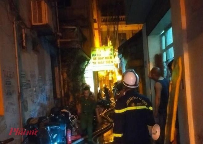 Ngay sau khi phát hiện cháy, người dân đã hô hoán dập lửa, đồng thời thông báo lên cơ quan chức năng.