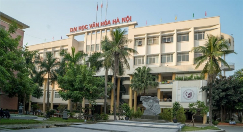 Trường Đại Học Văn Hóa Hà Nội.