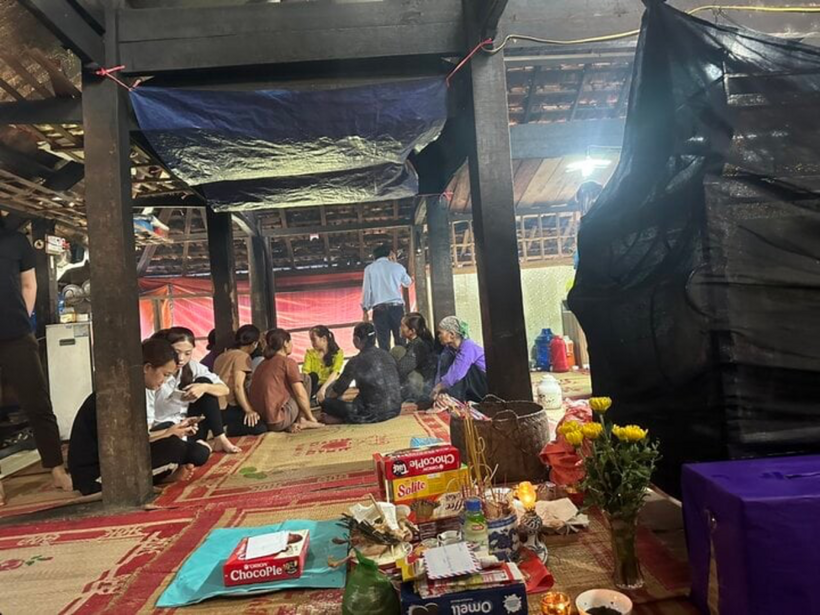 Gia đình tổ chức tang lễ cho anh T. Ảnh: VTCnews.