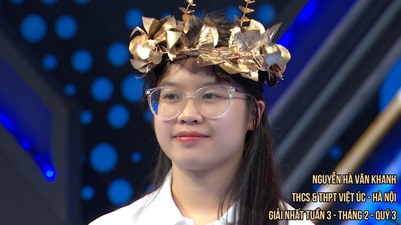Nguyễn Hà Vân Khanh giành vòng nguyệt quế với 215 điểm.