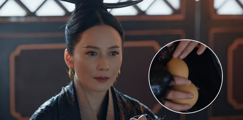 Nghe câu trả lời của Thái tử, Hoàng hậu lấy ra một bình hồ lô, dường như đang có âm mưu nào đó.