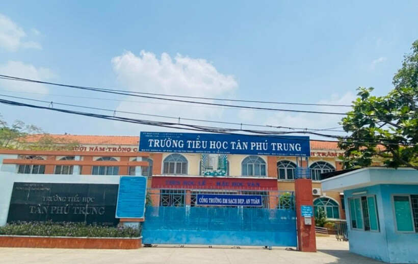 Hiệu trưởng Trường Tiểu học Tân Phú Trung, huyện Củ Chi bị cách chức vì gây thương tích cho học sinh. Ảnh: PLO.