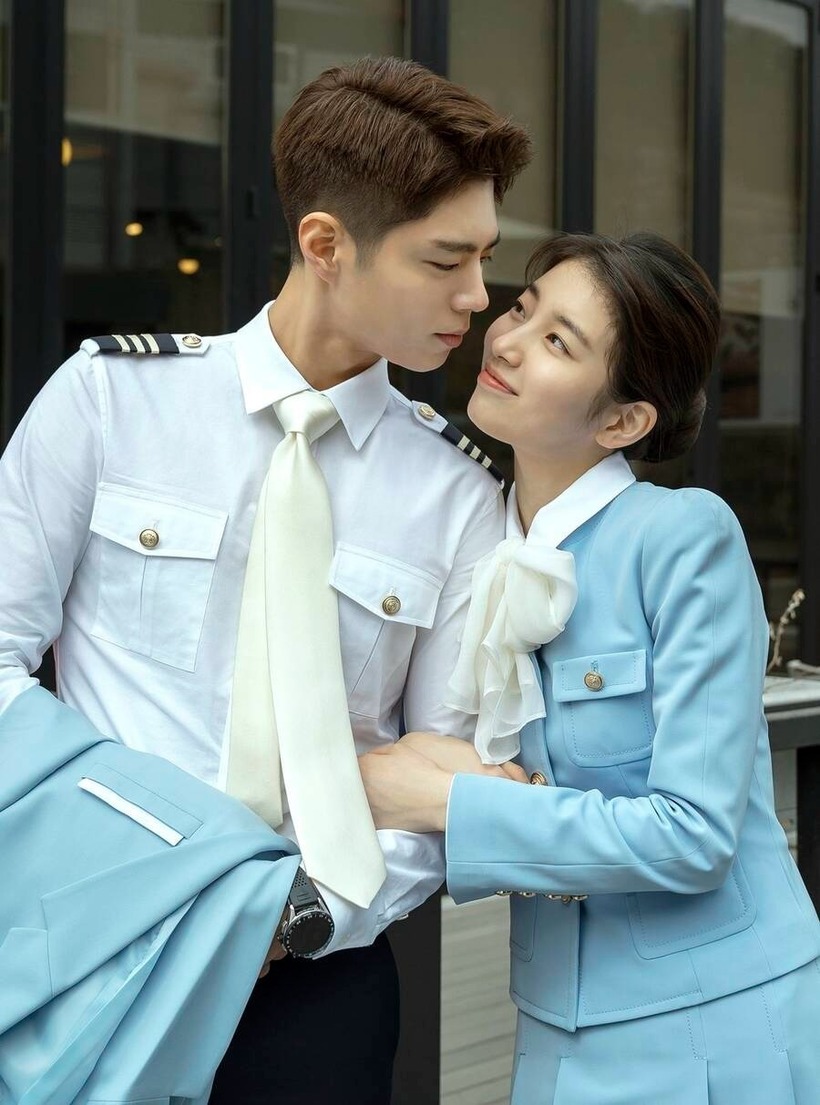 Tae Joo và Jeong In trong Wonderland.