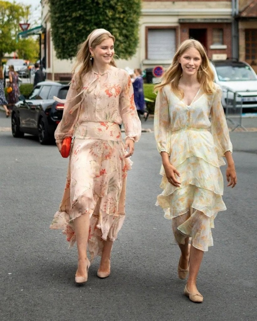 Không chỉ có thành tích xuất sắc trong học tập mà Elisabeth còn là một nàng công chúa thân thiện, có lòng hướng thiện, được dân chúng vô cùng yêu mến.