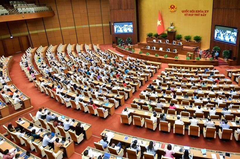 Đại biểu Quốc hội đề nghị sớm công bố phương án điều chỉnh tiền lương - 2