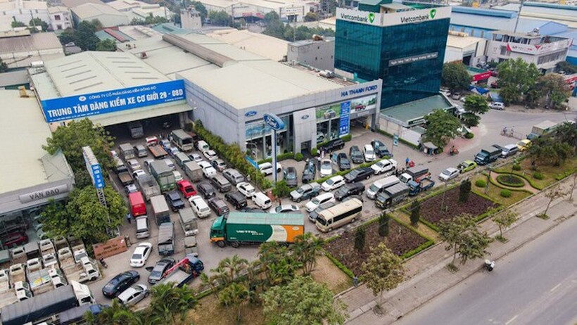 Sở GTVT Hà Nội khuyến cáo người dân và doanh nghiệp trên địa bàn TP.Hà Nội chủ động phối hợp rà soát và thực hiện sớm việc đăng kiểm xe cơ giới. Ảnh minh hoạ