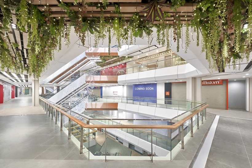 Vincom Mega Mall Grand Park xây dựng không gian trung tâm thương mại xanh theo chủ đề “Park-in-Mall”.