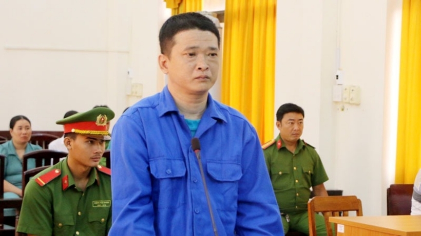 Bị cáo Danh Dương tại phiên tòa sơ thẩm. Ảnh: Báo Cần Thơ