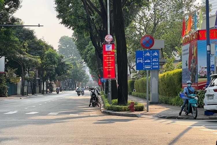 Phân biệt lỗi sai làn và lỗi không tuân thủ vạch kẻ đường? Ảnh minh hoạ