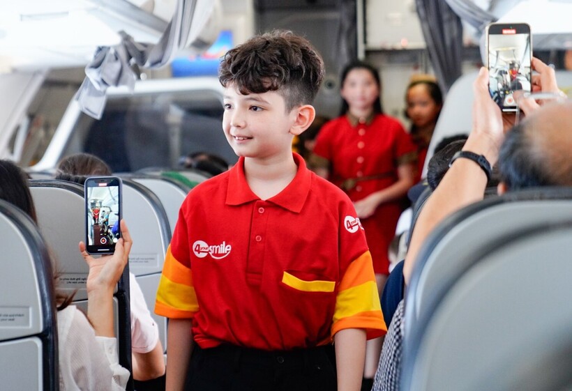 Mừng Tết thiếu nhi 1/6, Vietjet chắp cánh ước mơ cho các thiên thần nhỏ - 8
