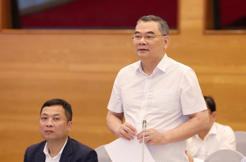 Trung tướng Tô Ân Xô tại một cuộc họp báo Chính phủ thường kỳ. Ảnh: Nhật Bắc/ Dân Trí