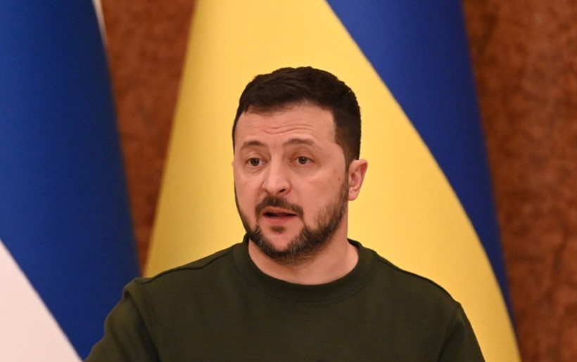 Tổng thống Ukraine Volodymyr Zelensky. Ảnh: The Guardian