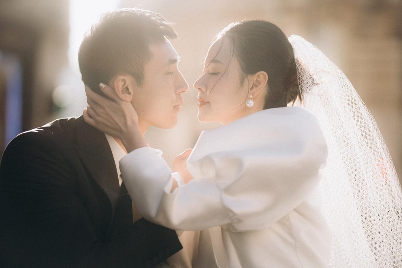 Midu chính thức công khai diện mạo ông xã doanh nhân kém 1 tuổi - 2