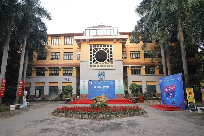 Trường Quản trị và Kinh doanh đặt ra tiêu chí về chiều cao với tất cả thí sinh đăng ký dự tuyển vào trường. Ảnh minh họa.