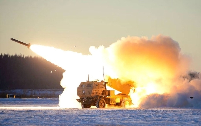 Một hệ thống tên lửa pháo binh cơ động cao (HIMARS). Ảnh: Reuters