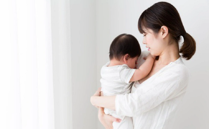 Hệ miễn dịch ở trẻ sơ sinh chưa phát triển toàn diện nên dễ bị vi khuẩn tấn công