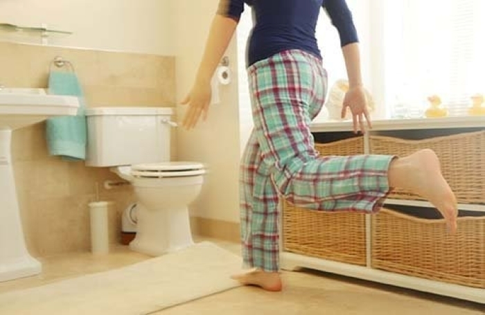 Nhìn tiểu quá lâu có thể gây hại cho sức khỏe