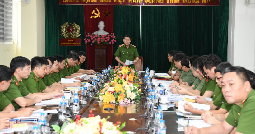 Đấu tranh với tội phạm ma túy, cảnh sát chuyển từ đời thực lên không gian mạng. (Ảnh: C04)