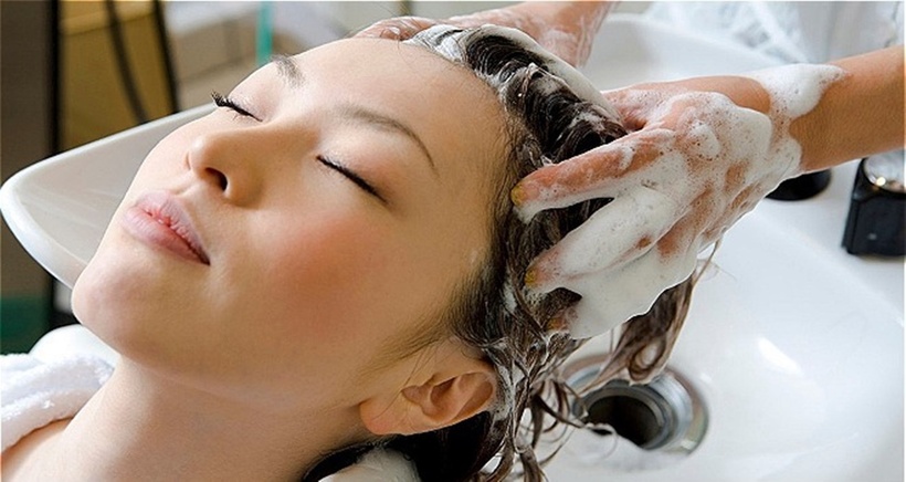 Nên gội đầu mấy lần một tuần? - 1