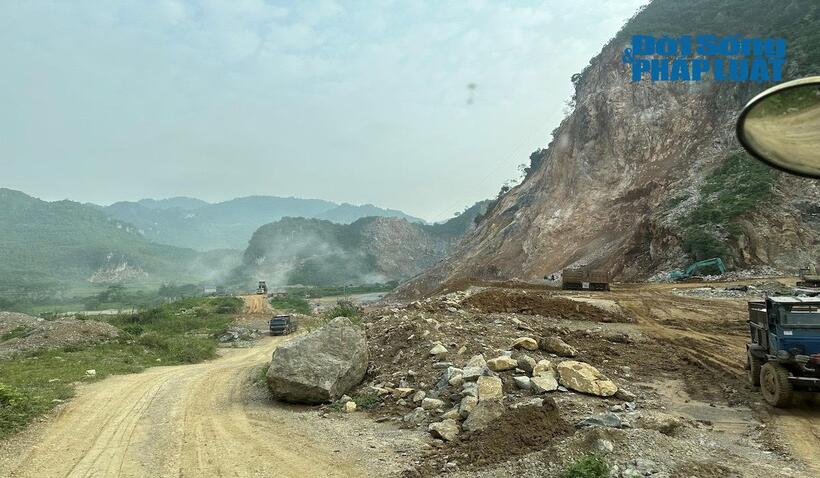 Toàn huyện Đồng Hỷ hiện nay đang có 18 mỏ khai thác đá, trong đó có 2 mỏ đang trong thời gian dừng hoạt động vì hết hạn giấy phép