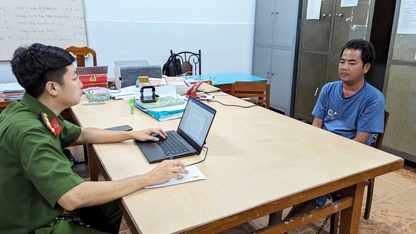 La Văn Thuận tại cơ quan công an. Ảnh: Báo Giao Thông