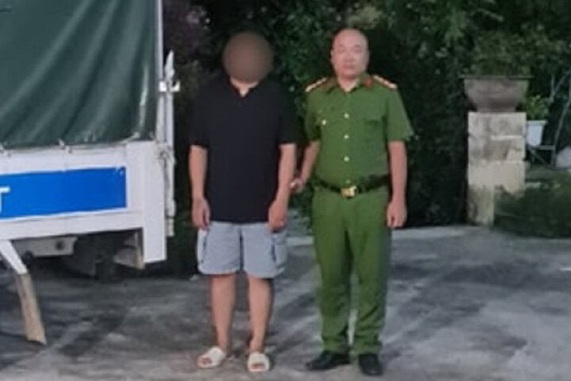 L.V.B., (SN 1997, trú tại xã Tát Ngà, huyện Mèo Vạc) tại cơ quan chức năng. Ảnh: VTC News