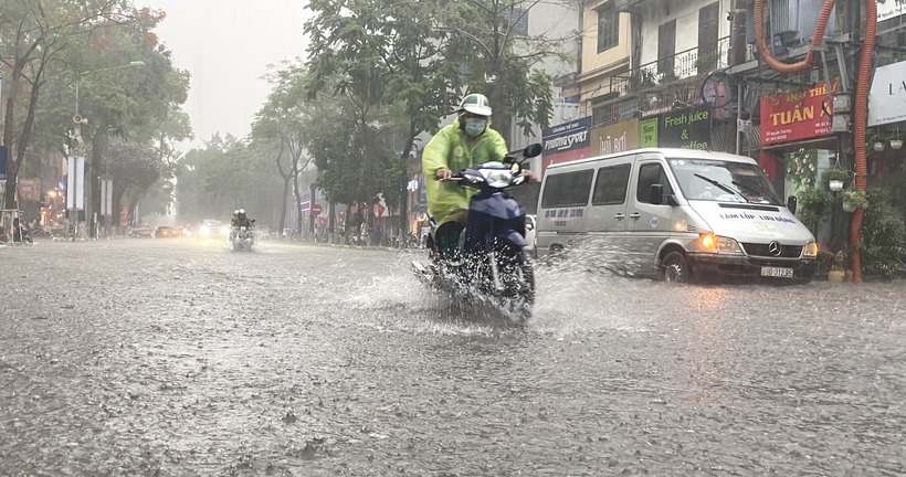 Miền Bắc sắp đón mưa lớn, nắng nóng gay gắt chấm dứt. Ảnh minh họa