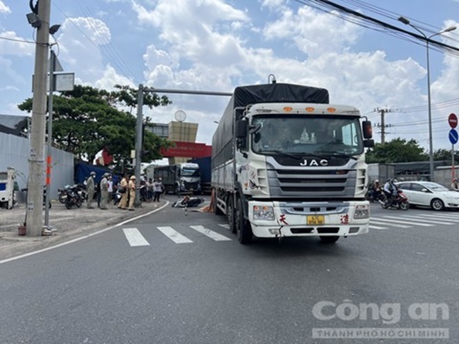 Hiện trường xảy ra vụ tai nạn. Ảnh: Báo Công an TP.HCM.